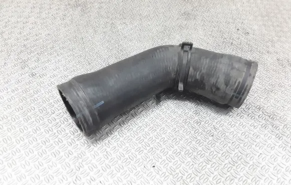 Volkswagen Polo IV 9N3 Intercooler hose/pipe