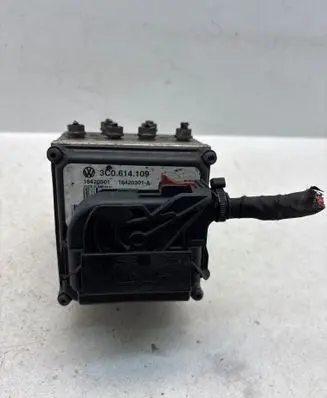 Volkswagen PASSAT B6 ABS Pump 3C0614109 16420301A 16420501