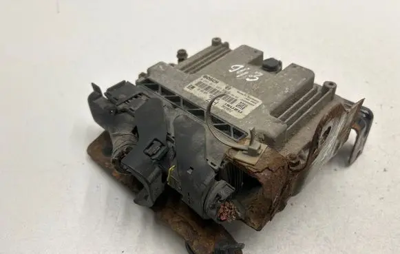 Opel Astra H Engine control unit/module 0281011943 8973785712 55556829