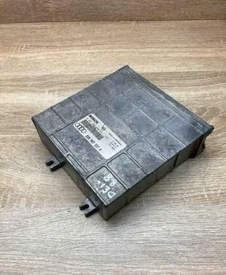 Audi A4 S4 B5 8D Engine control unit/module ECU 8D0907557H 0261203940 USED
