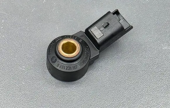 Citroen DS5 Detonation knock sensor V755211480 0261231197