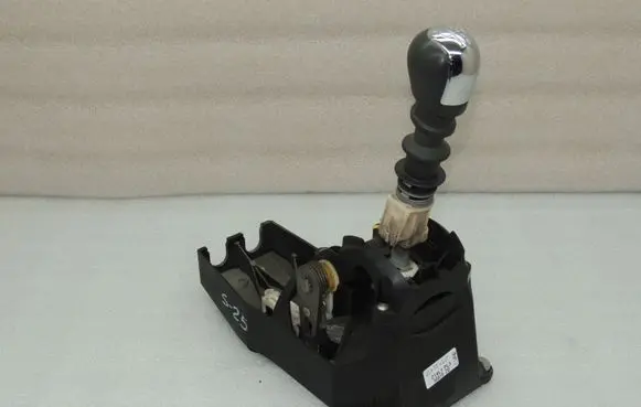 Suzuki Swift I Gear shifter/selector 2810063JA0
