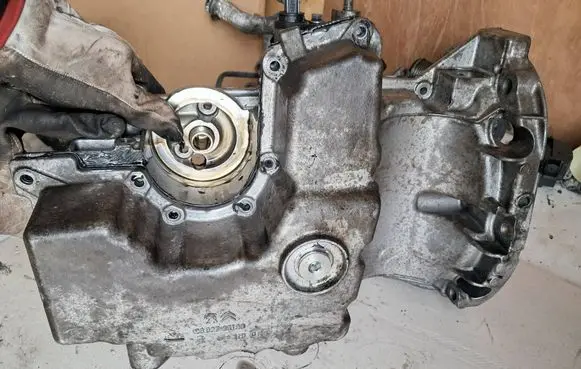 Peugeot 3008 I Oil sump 9802736180 9809665980