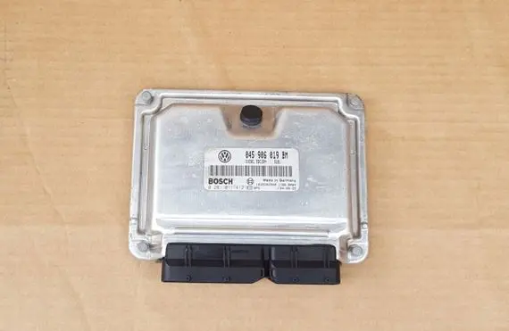 Skoda Fabia Mk1 (6Y) Engine control unit/module 045906019BM