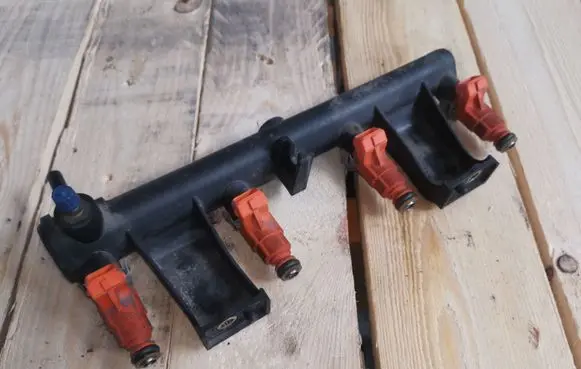 Fuel injectors set