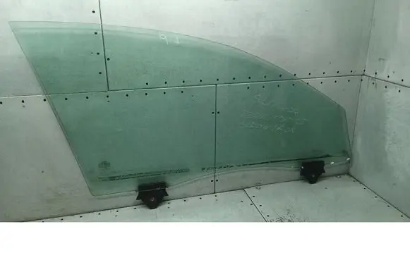 Audi A8 S8 D3 4E Front door window glass four-door