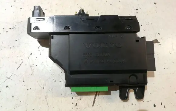 Volvo V70 Electric window control switch 30737519