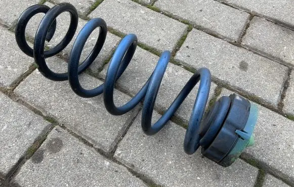 Audi A7 S7 4G Rear coil spring 8K0511115HC 8K0512149C