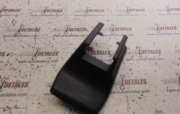 Lexus IS 220D-250-350 Front passenger seat rail trim 7213753040
