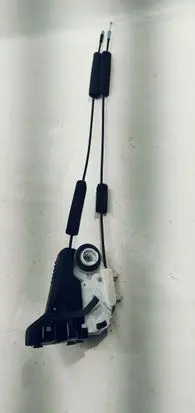 Subaru Outback (BS) Rear door lock