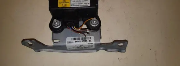Ford Focus ESP acceleration yaw rate sensor 10170106483