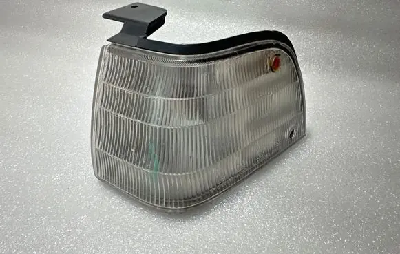 Mazda 323 Front indicator light 21661249 21661247