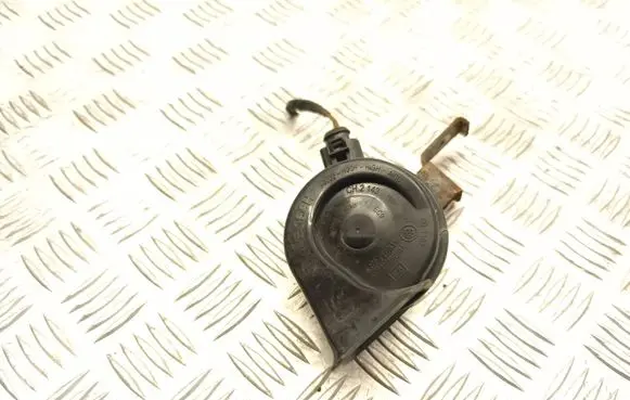 Audi A3 S3 8P Horn signal 70388115