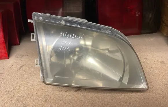 Mitsubishi Space Star Headlight/headlamp 14895600