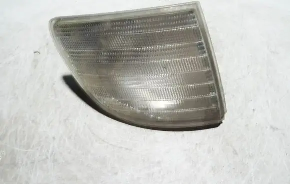 Mercedes-Benz Vito Viano W638 Front indicator light 6388200921K3 6388200921