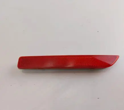 Nissan Leaf II (ZE1) Rear tail light reflector