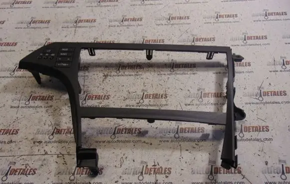 Toyota Prius (XW30) Radio/GPS head unit trim 5547447070