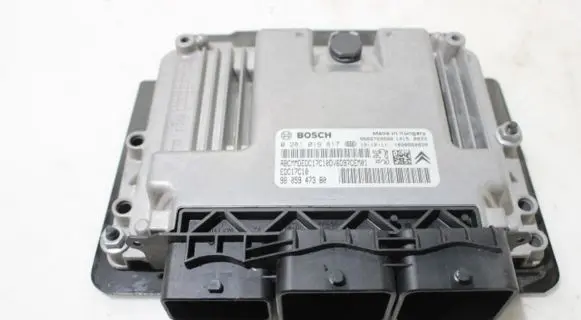 Peugeot 308 Engine control unit/module ECU 0281019817