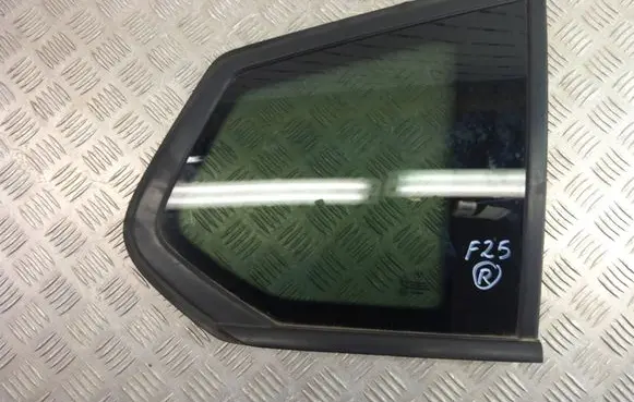 BMW X3 F25 Rear side window 7205626