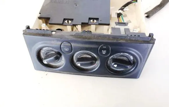 Renault Laguna I Climate control unit 9041703027 90.417.03.027