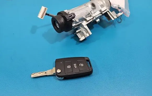 Volkswagen Golf VII Ignition lock 5Q0905865 IMPRK1563394