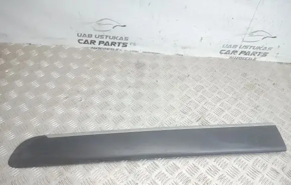 Citroen C3 Picasso Front door trim (molding) 9686338277
