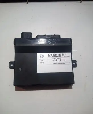 Volkswagen Touareg I Keyless (KESSY) go control unit/module 3D0909135N