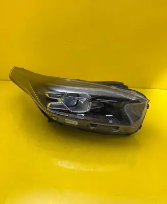 KIA Xceed Headlight/headlamp 92102J7300