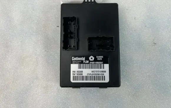 Jeep Grand Cherokee Tailgate/trunk control unit/module P68140669AF