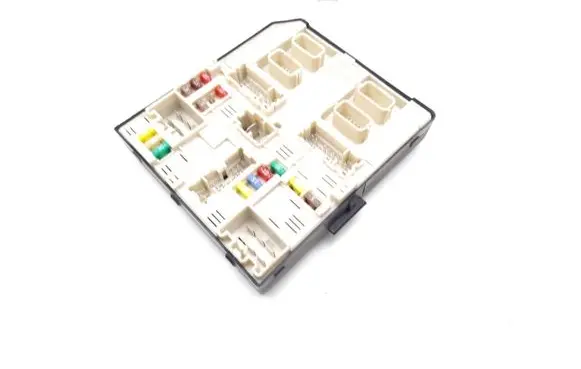 Renault Master III Fuse module 284B66852R 519543F08