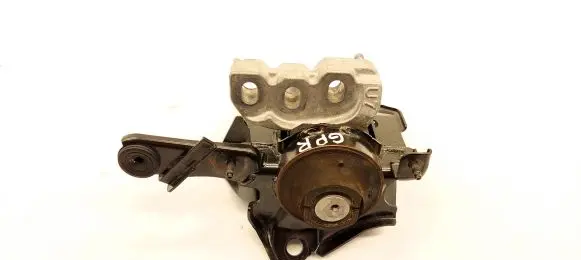 Toyota Yaris Cross Engine mount bracket