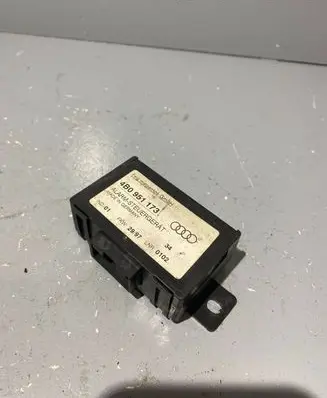 Audi A4 S4 B5 8D Alarm control unit/module 4B0951173