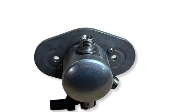 BMW 8 G16 Mechanical fuel pump 8648177