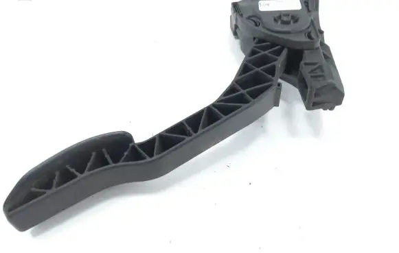 Volvo V60 Accelerator throttle pedal 31329061