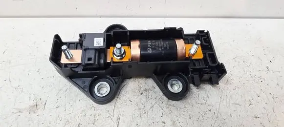 Nissan Qashqai J12 Battery relay fuse BC16000A