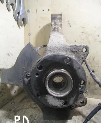 Renault Espace III Front wheel hub spindle knuckle