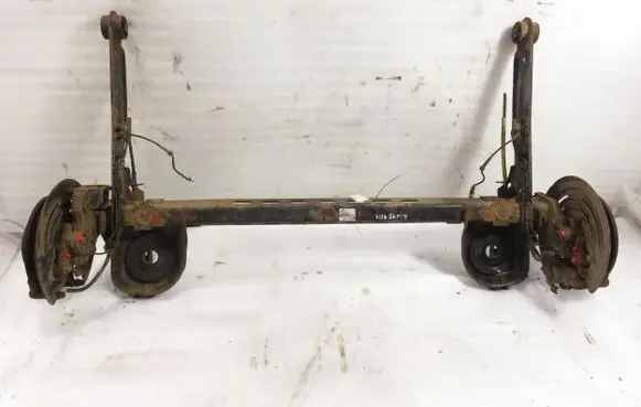 Opel Vivaro Rear axle beam 93851576 8200267979