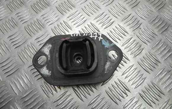 Nissan X-Trail T32 Engine mount bracket 4BB0A VD16777