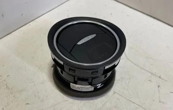 Ford Mondeo MK IV Dash center air vent grill U018B09
