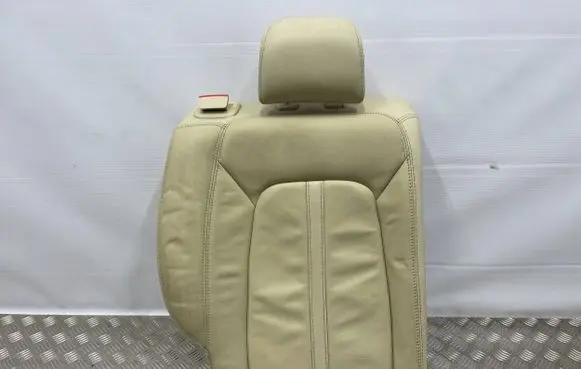 Lincoln MKZ II Rear seat 