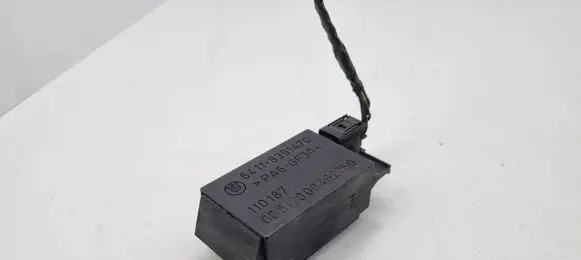 BMW 5 E39 AUC sensor 8391470 64118391470