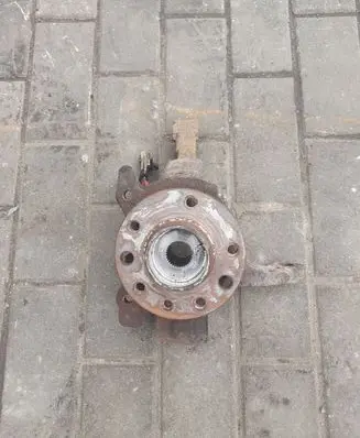 Opel Zafira A Front wheel hub