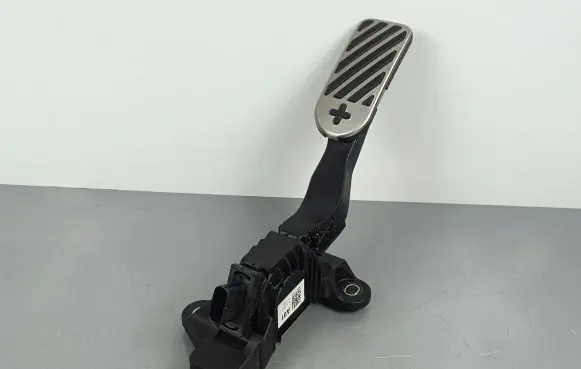 KIA EV6 Accelerator throttle pedal 00136810