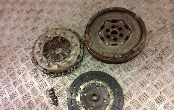 Peugeot Partner Clutch set kit 9804936880