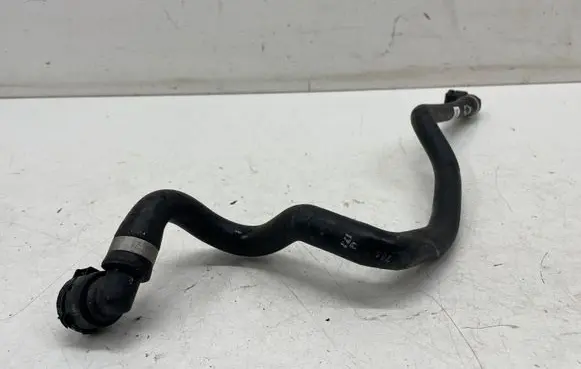 BMW 1 F20 F21 Engine coolant pipe/hose 7647372