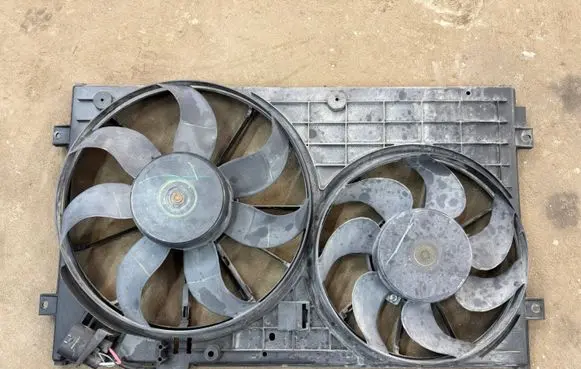 Volkswagen Golf VI Electric radiator cooling fan 1K0121207BB