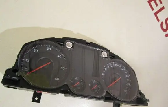 Volkswagen PASSAT B6 Speedometer (instrument cluster) 3C0920871