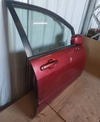 Suzuki Liana Front door