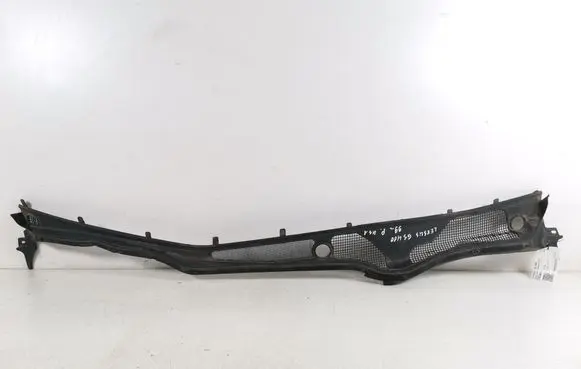 Lexus GS 300 400 430 Wiper trim 55708-30020