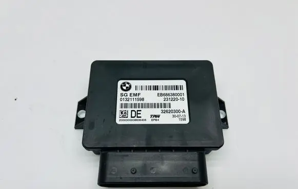 BMW 5 F10 F11 Hand brake control module 6863800 23122010 32620300A
